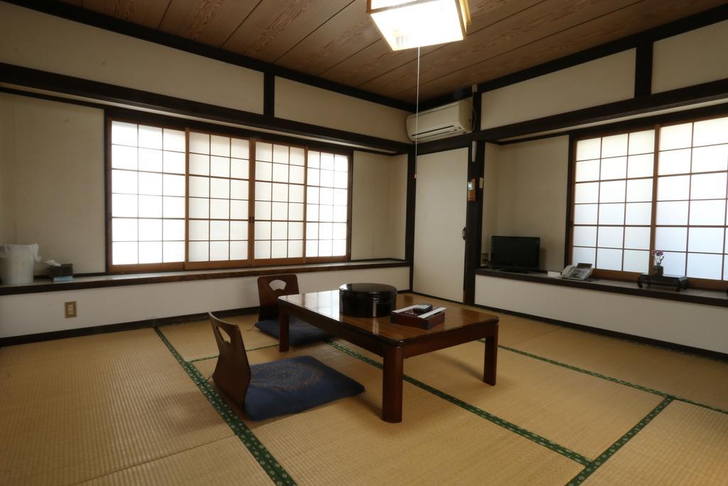 Hôtel Yunomoto Onsen à Miyakonojō Extérieur photo